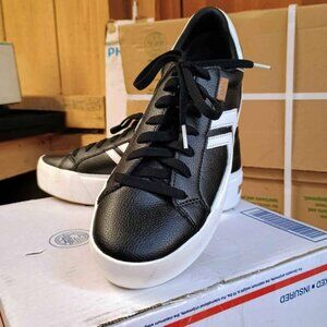 Dr Scholl's sneaker men's size 9